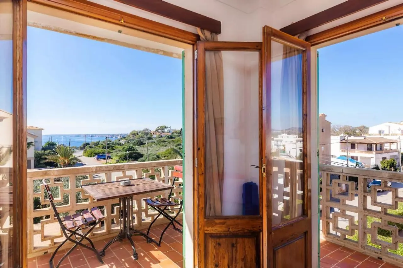 Apartamentos Can Salas Cala Figuera  Spain